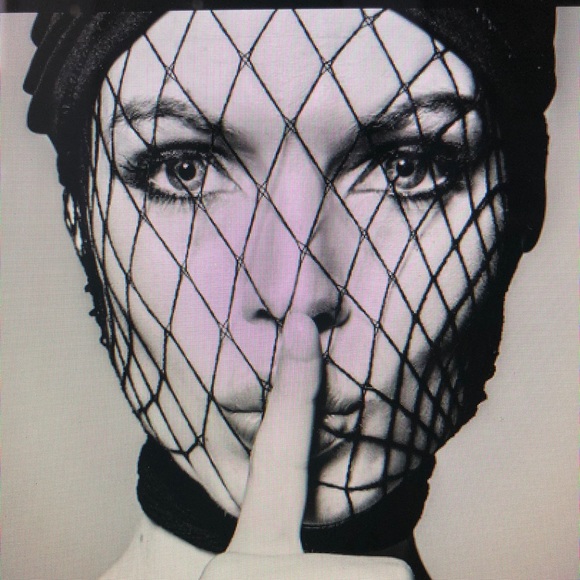 Meet your Posher, Linda - Picture 1 of 1